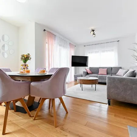 Apartment Lo-lo Zadar