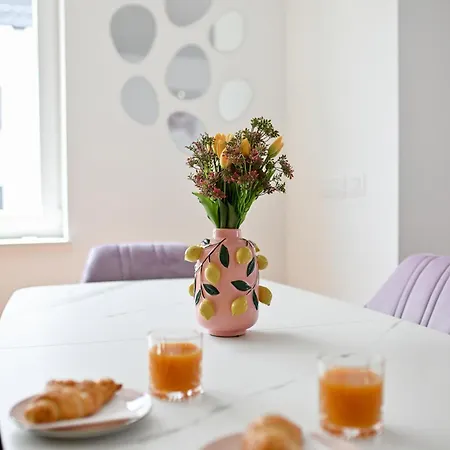 Apartment Lo-lo *